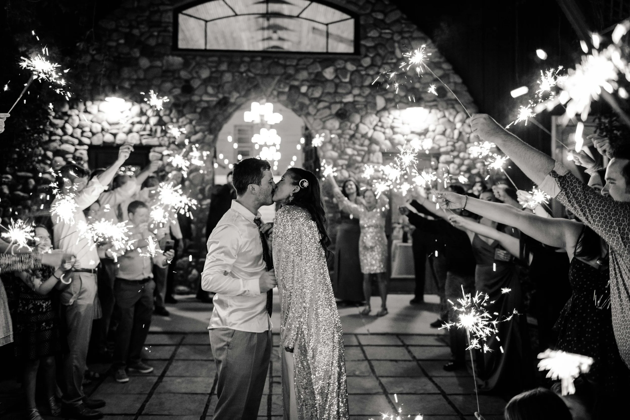 8weddingsLeeannTravisPORT-0001.jpg