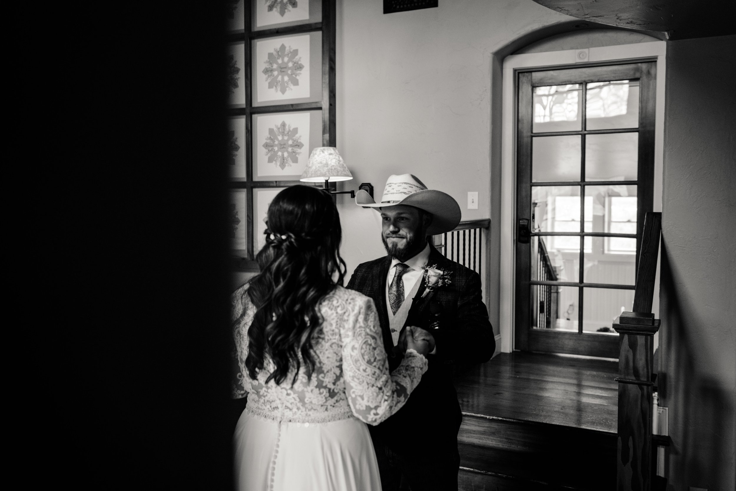 8weddingsPeytonEvanPORT-0004.jpg