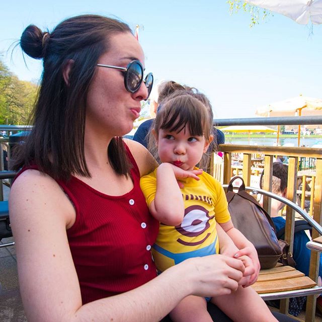 To Be Young

Taken from Final Major Project series

#UH #UnifoHerts #uhcreatives #younglife #sassy #bestaunty #minionlove #sunnydays #documentary #familyphotography
#familydayout