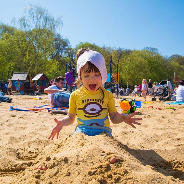 To Be Young

Taken from my Final Major Project series

#UH #UnifoHerts #uhcreatives #younglife #lovethelittlethings  #minionlove #sillymoments #sunnydays #beachfun #capturelife #puredelight  #documentary #familyphotography
#familyfun
