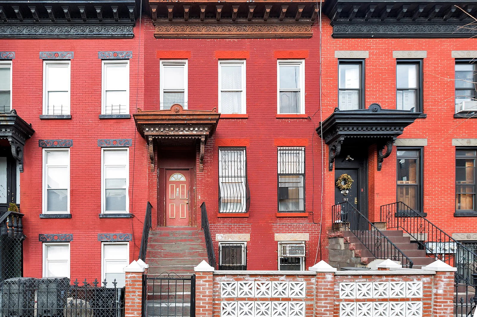 IN CONTRACT: 193 Kosciuszko