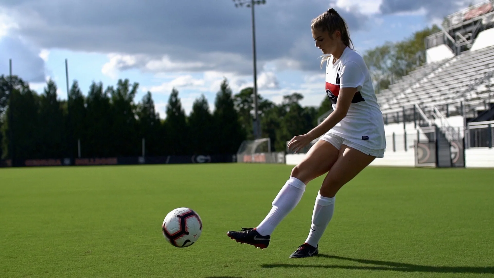 092_WS_Videoboard_Action_Lombardo kick ISO GOOD_A7R_MR_2019.MP4.14_35_57_24.Still001.jpg