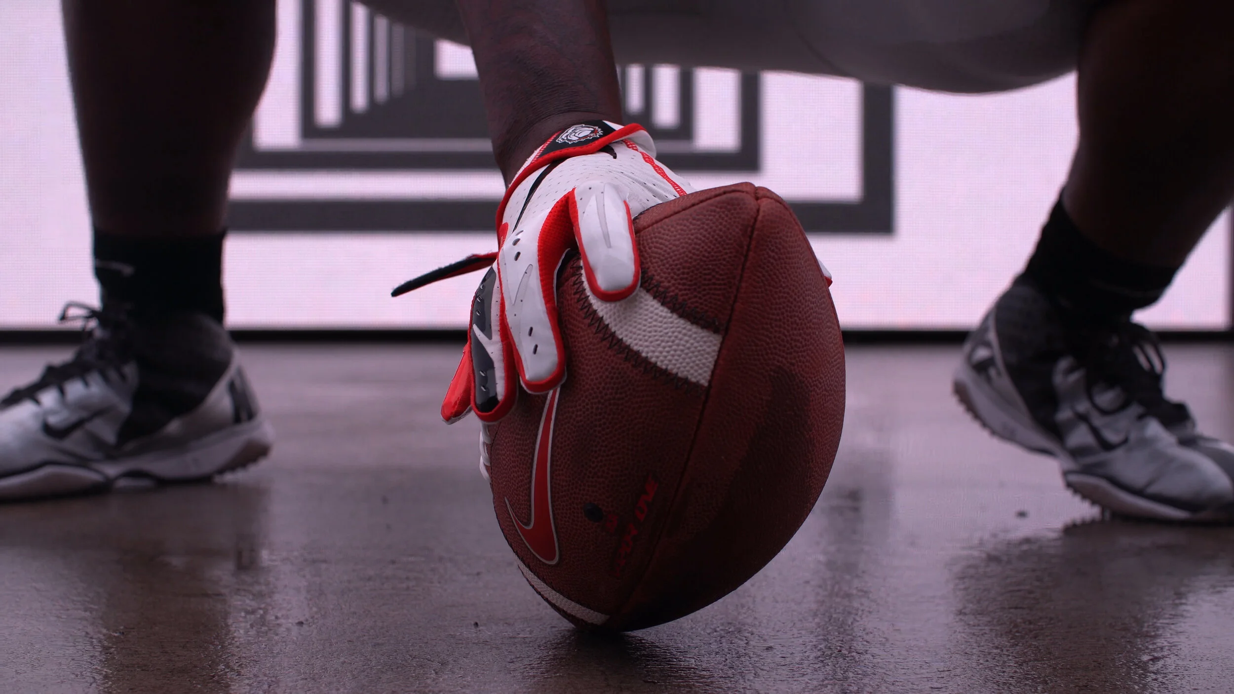 086_FB_Videoboard_CubeSwag_Hill_Setting ball_Tunnel_ISO_A7R_MR_2019.MP4.11_06_48_23.Still001.jpg