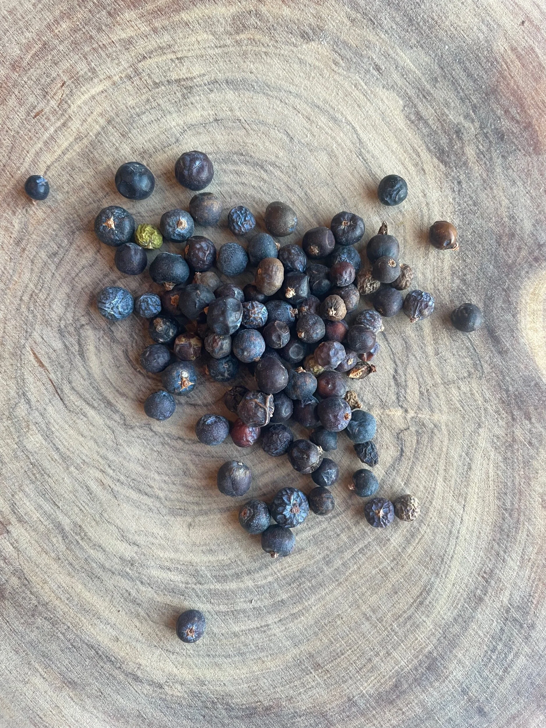 EBD9CDCD-BCDE-42D4-BFB5-B4DA2E70B9AC