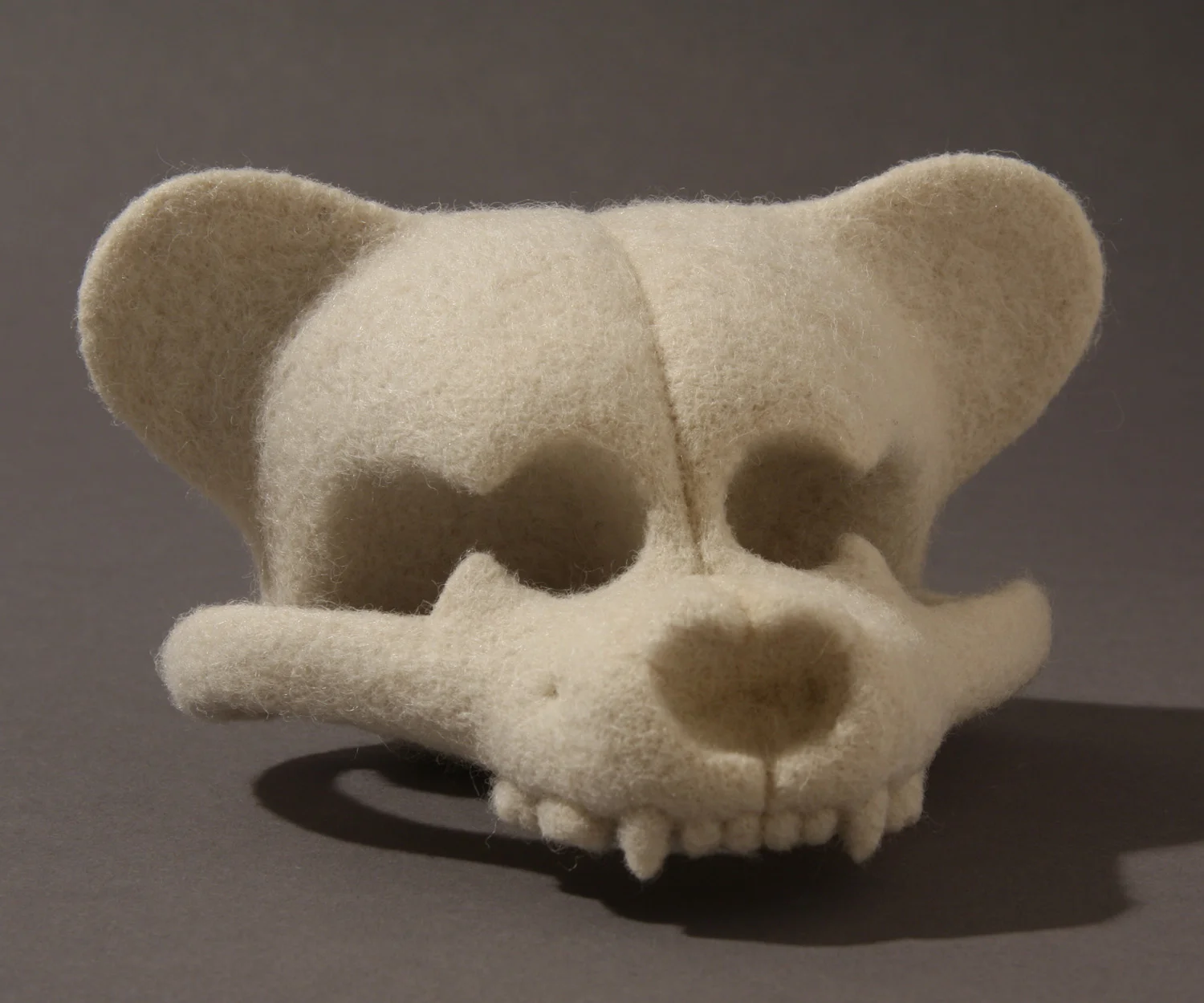 Ursulus propegena , wool, 3.5" x 6" x 5", 2016.