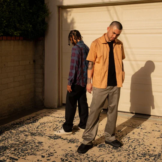 Feature: esta. (+new EP)