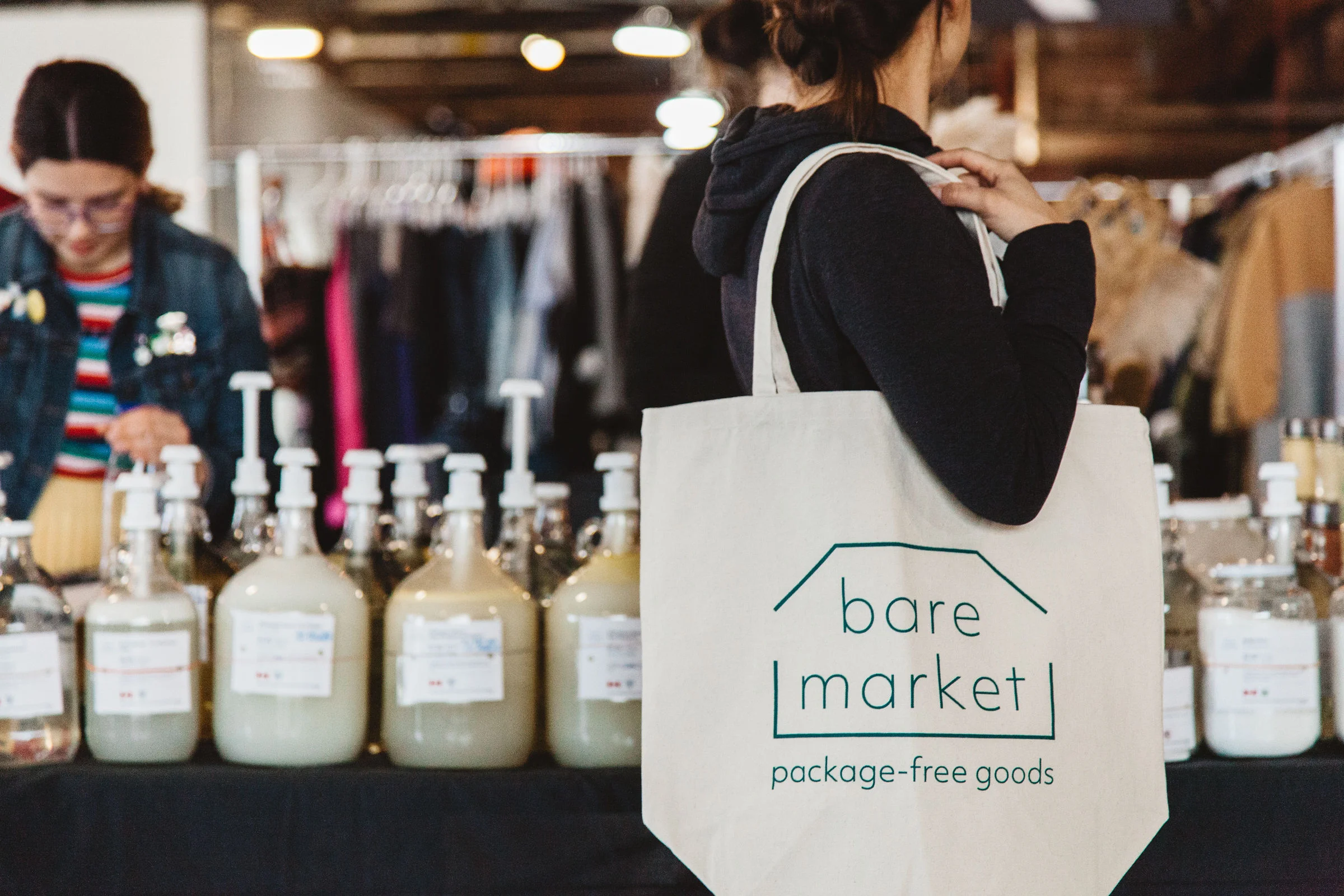Dare to go bare with package-free goods