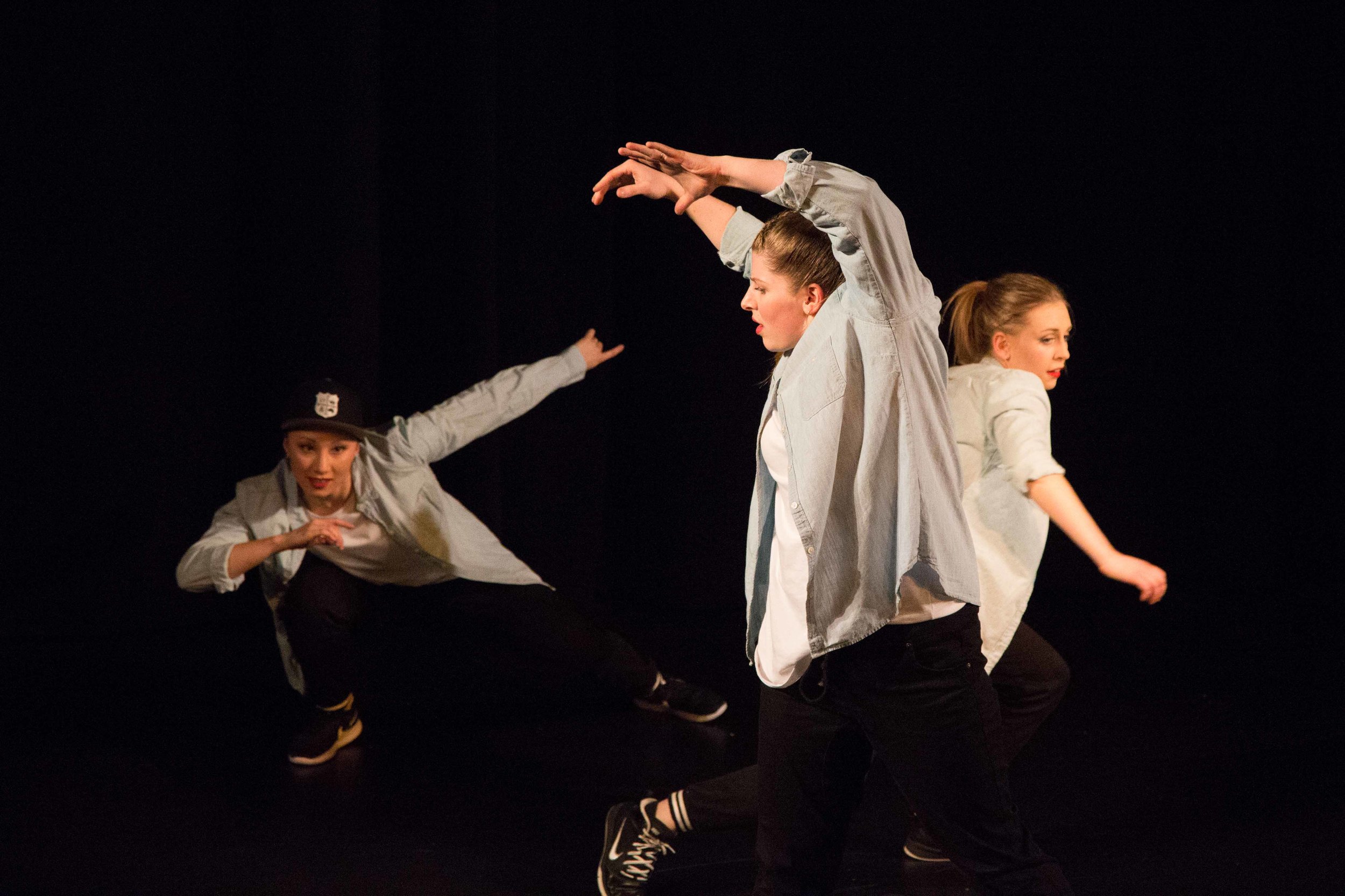 Bez-Arts-Hub-Langley-BC-still-words-dance-show-22.jpg