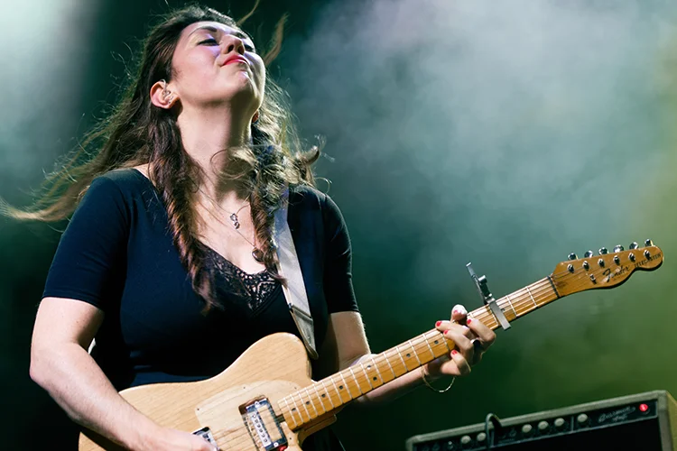 TerraLightfoot_Bez_750x500px.jpg