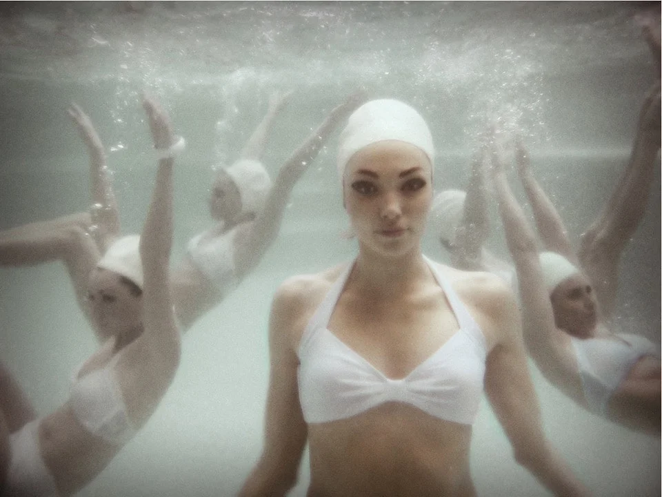The Swimmers 1