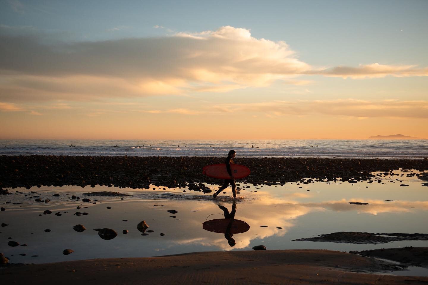 #Ventura knows how to party. #ventucky #lowtide #anotherstupidsunsetphoto #arehashtagsevenathinganymore