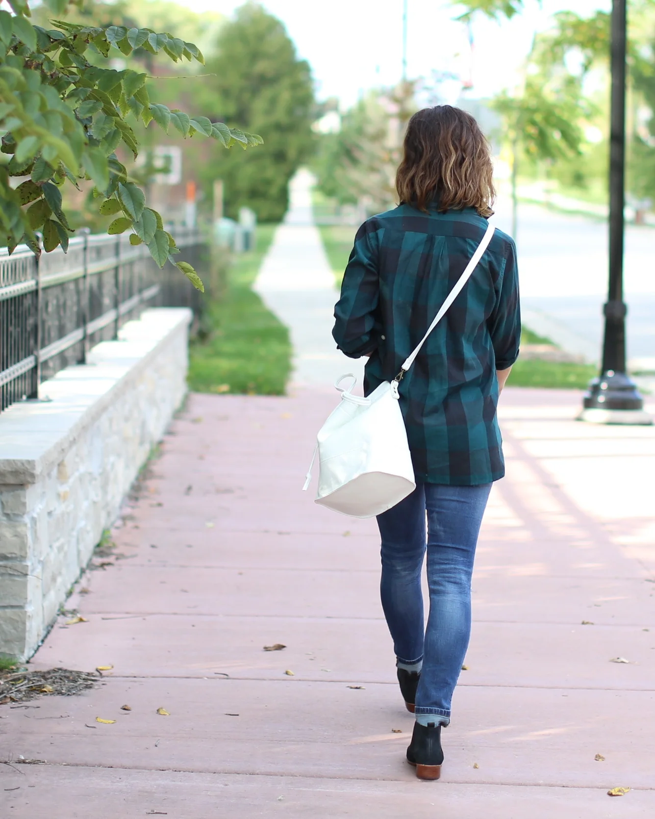 Buffalo Plaid | Bucket Bag | Katelyn Now