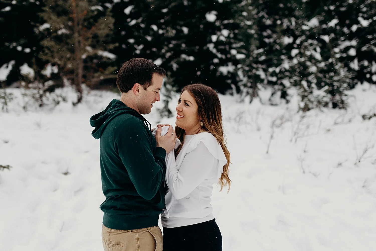 MacFarlane Snowy Winter Family Session_0017.jpg
