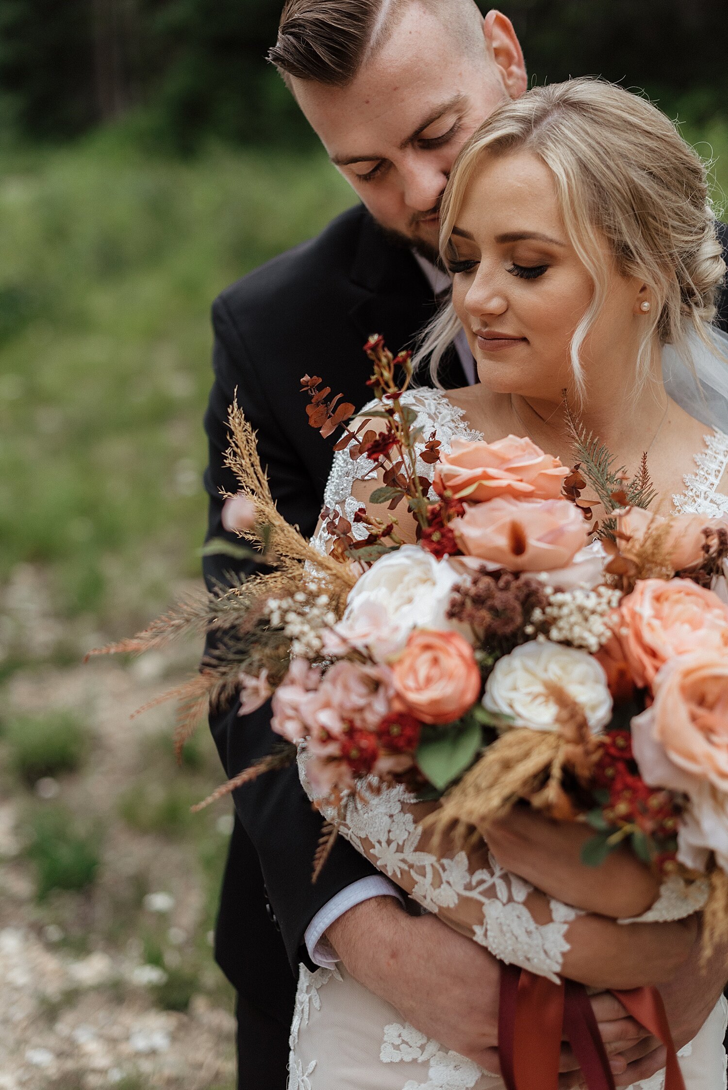 Zandra Barriga Photo - Hunter and Brighton Mountain Bridals_0011.jpg