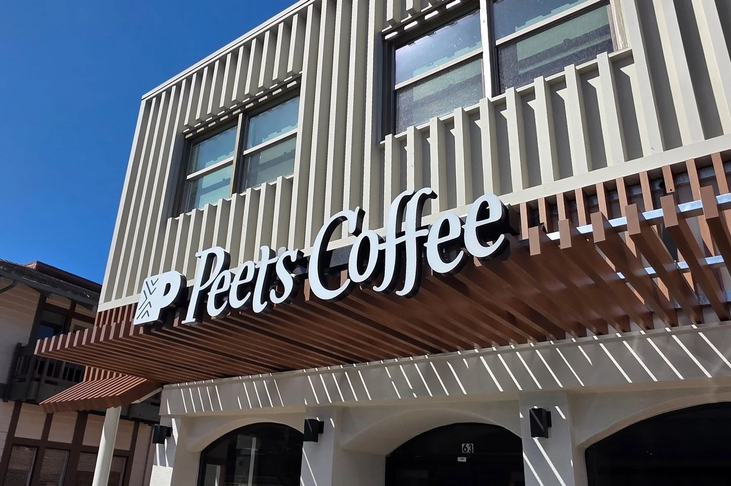 mihmic-New Nations and Peets Facade-08.jpg