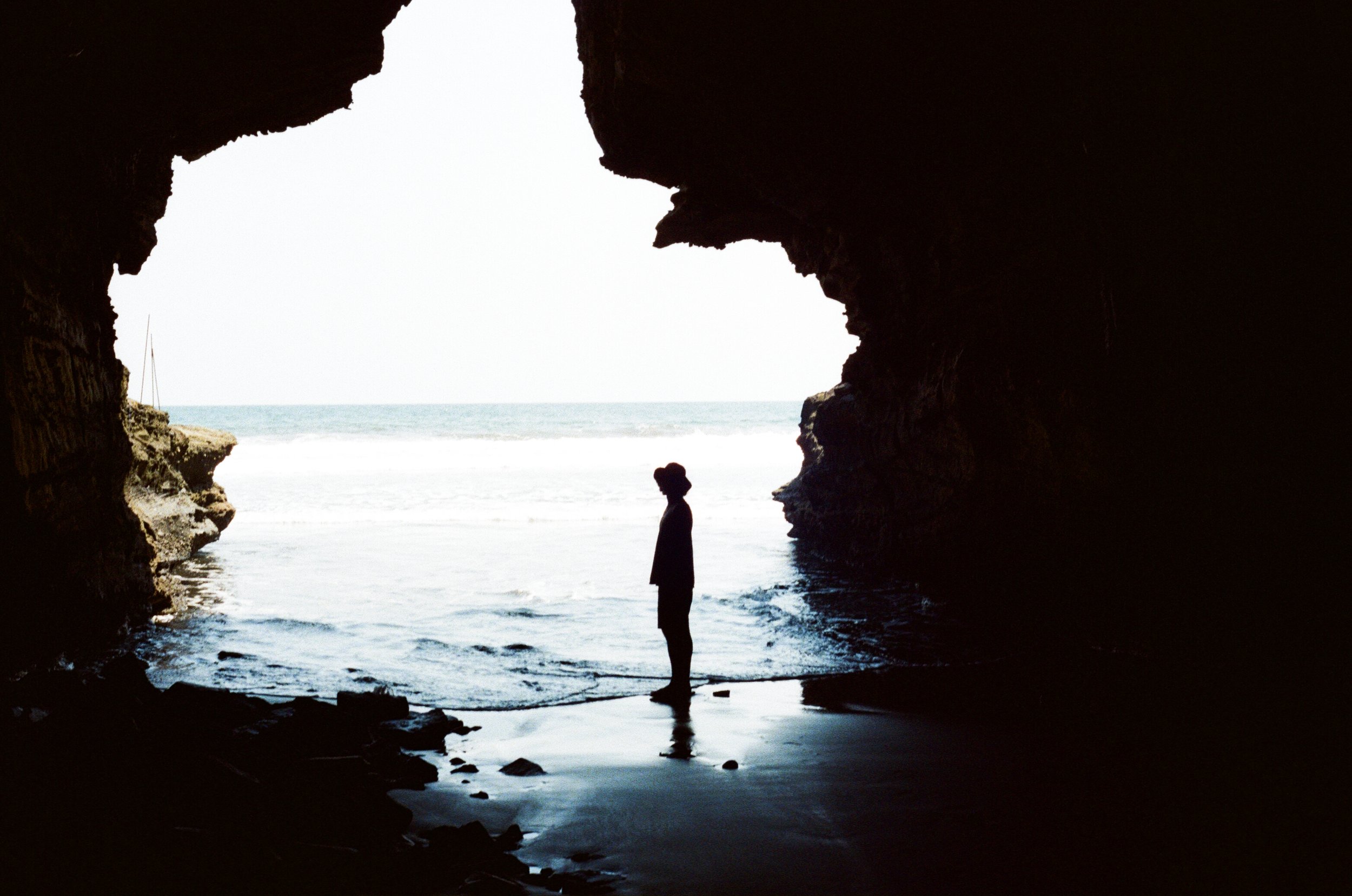 Cave.4