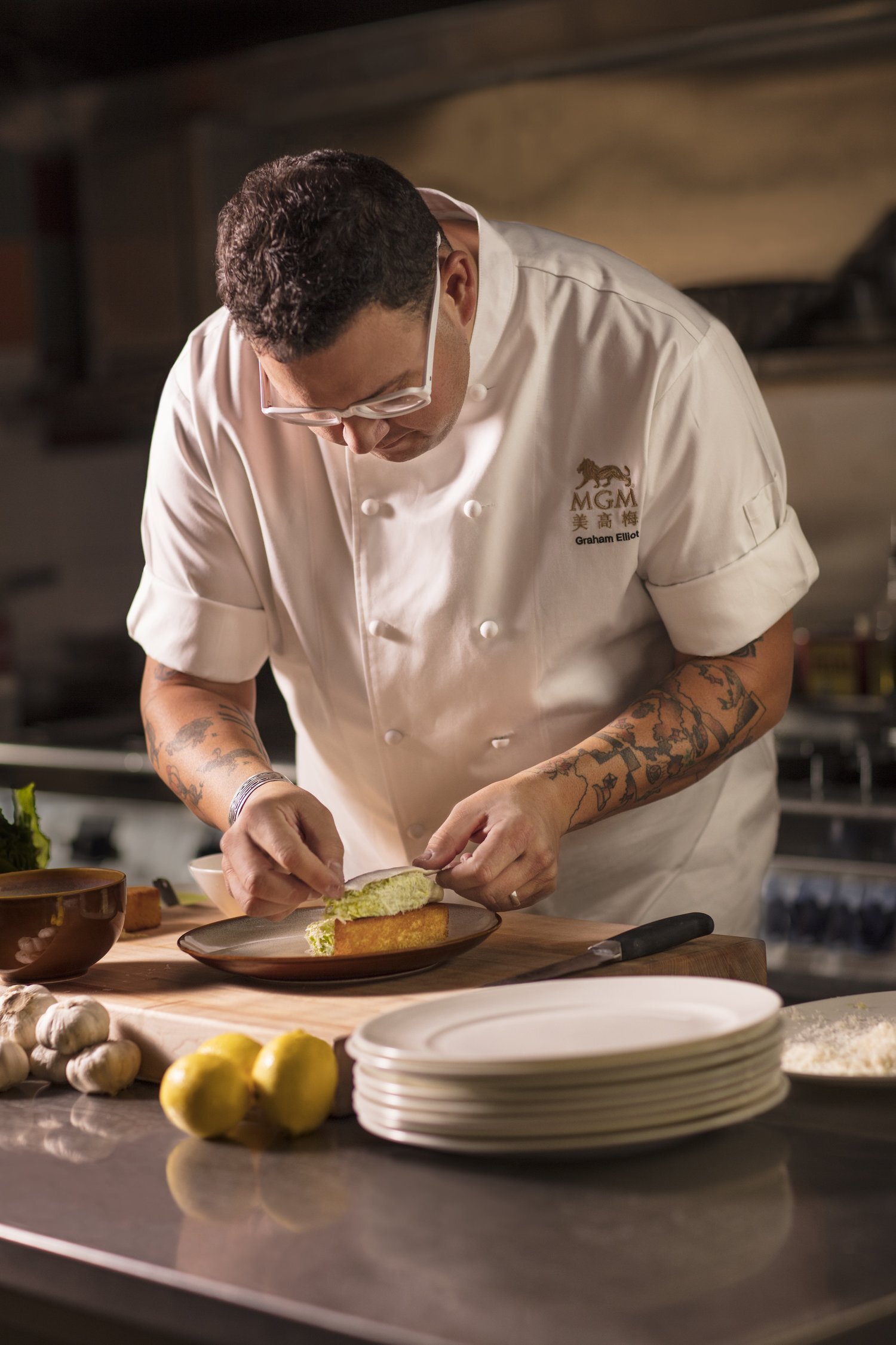 dh_2017_07_ChefGrahamElliott_794_CK_A (1).jpeg