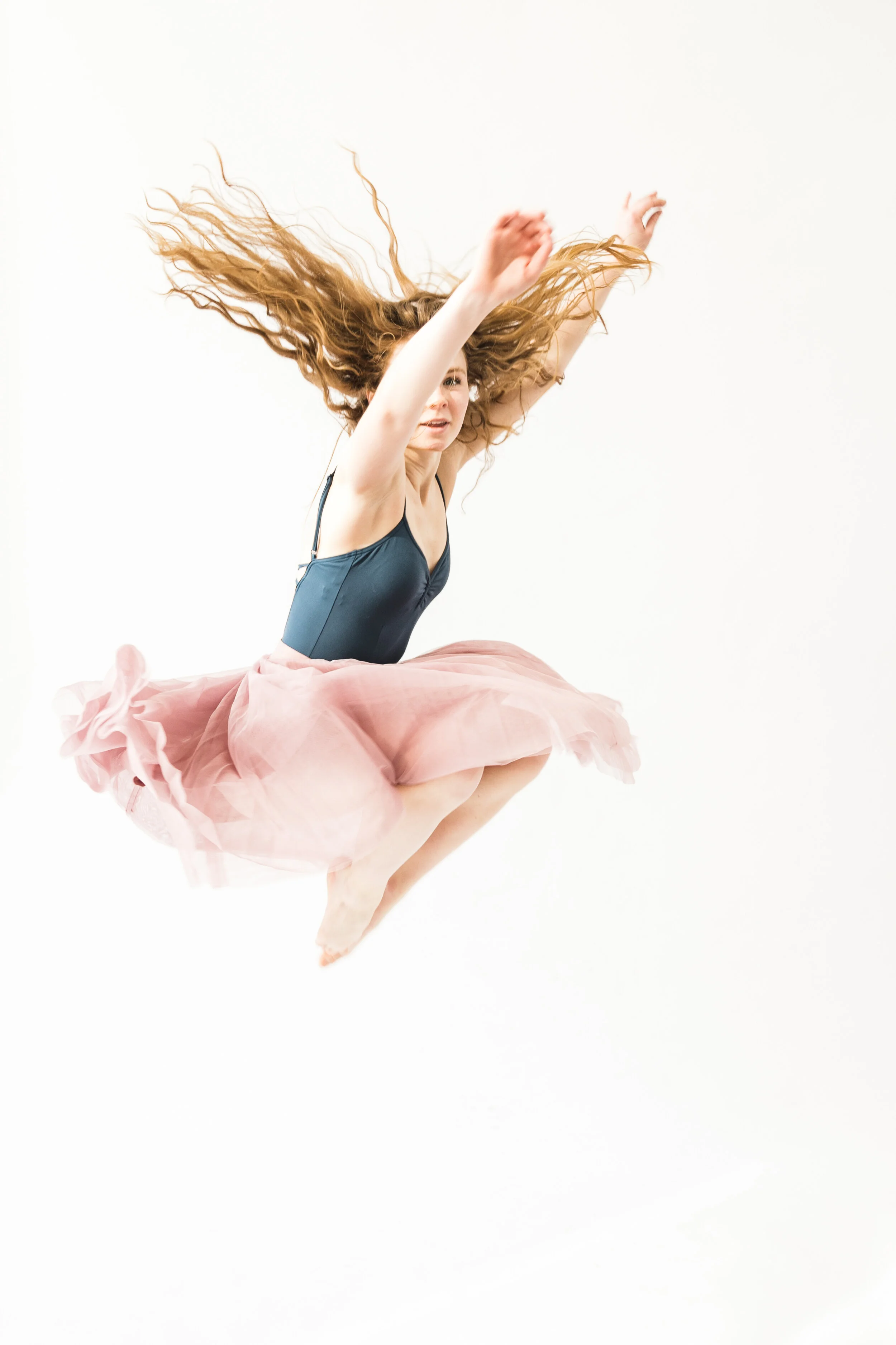 Elle Leach