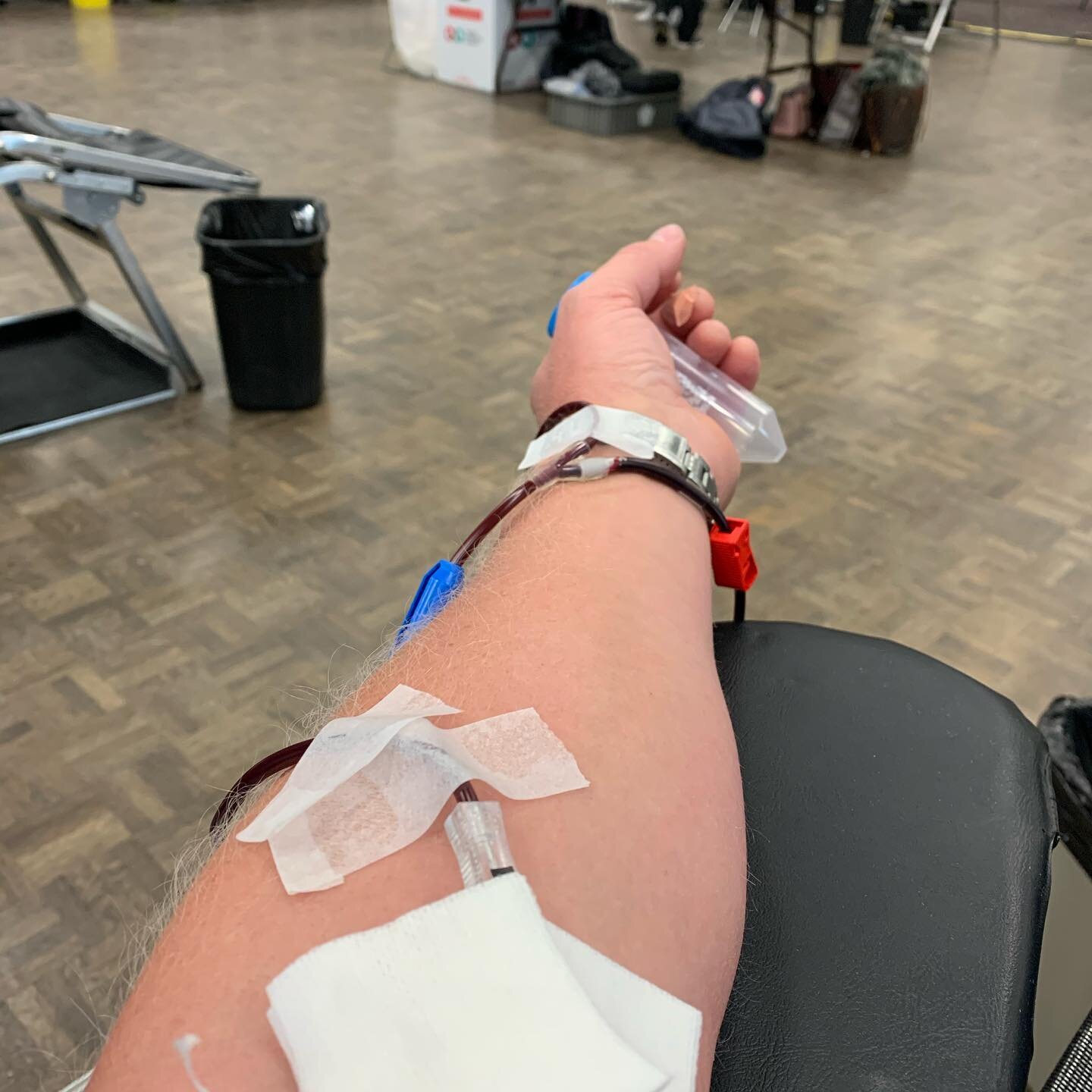 Donation day, be sure to get out there and donate when you can, as they are always in need.
#itsinyoutogive
🎵
🎵
🎵
#dustinfarrmusic #dustinfarr #albertamusic #albertacountrymusic #countrymusiclover #countrymusicsinger #dirtroadtruth #countrymusicis