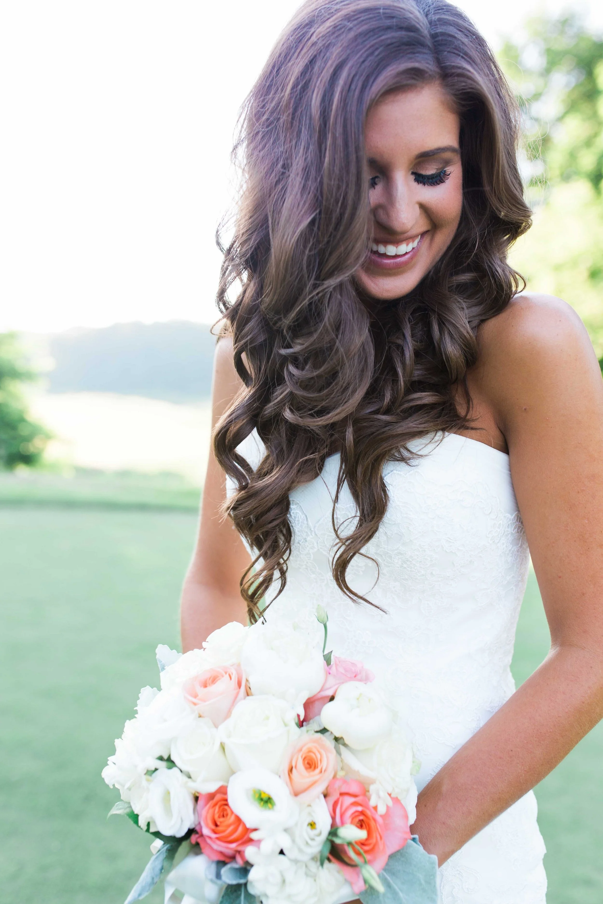 Photo: Lindsey Kay Photography | Make-up: Margie Naatz Bride: Chrissy P.