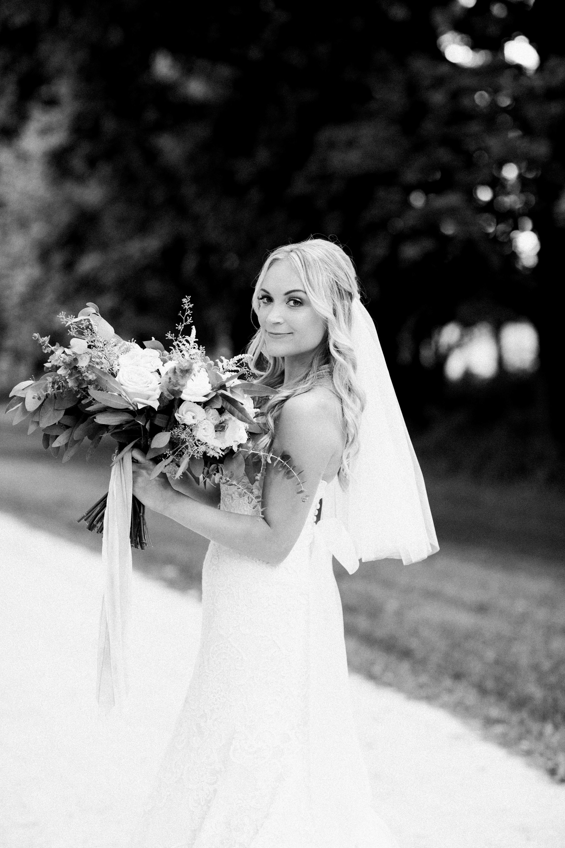Photo: Lindsey Kay Photography | Bride: Danielle R.