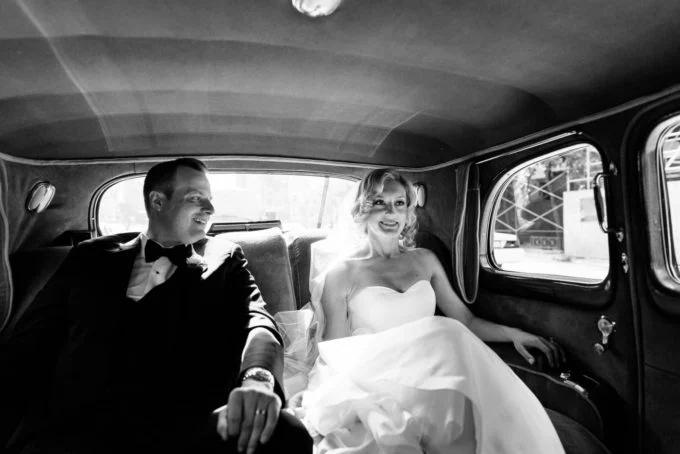 17-blackstone-chicago-wedding-pen-carlson-sweetchic-events-classic-car-vintage-bride-capone-car-transportation