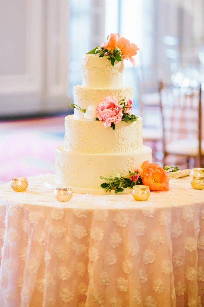 32-blackstone-chicago-wedding-pen-carlson-sweetchic-events-wedding-cake-white-lace-overlay-peony-blush