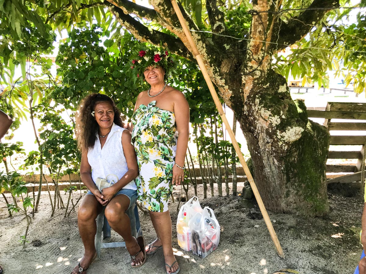 Tahitian ladies 2