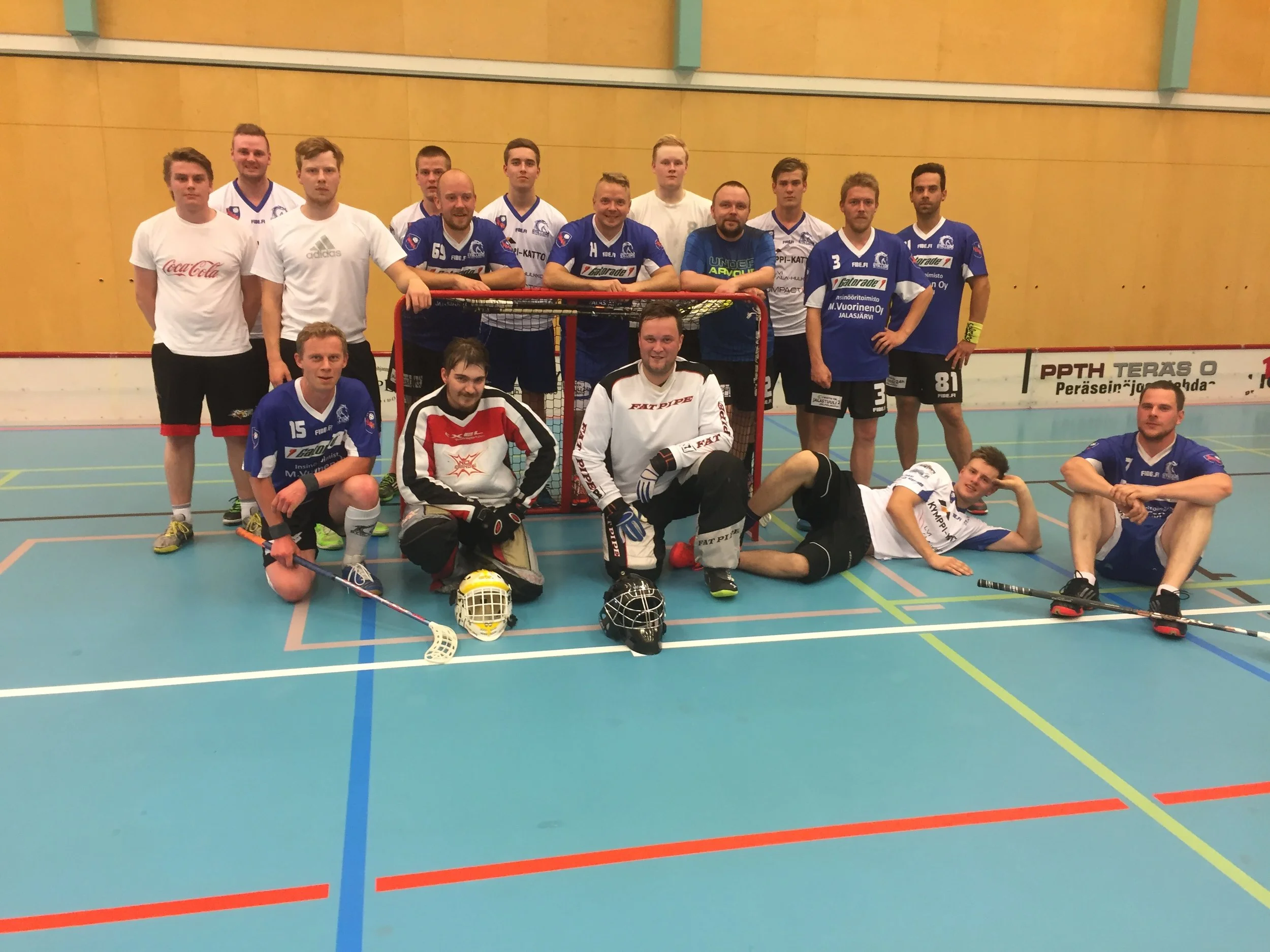 Salibandy: Salibandymiesten kauden avausturnaus