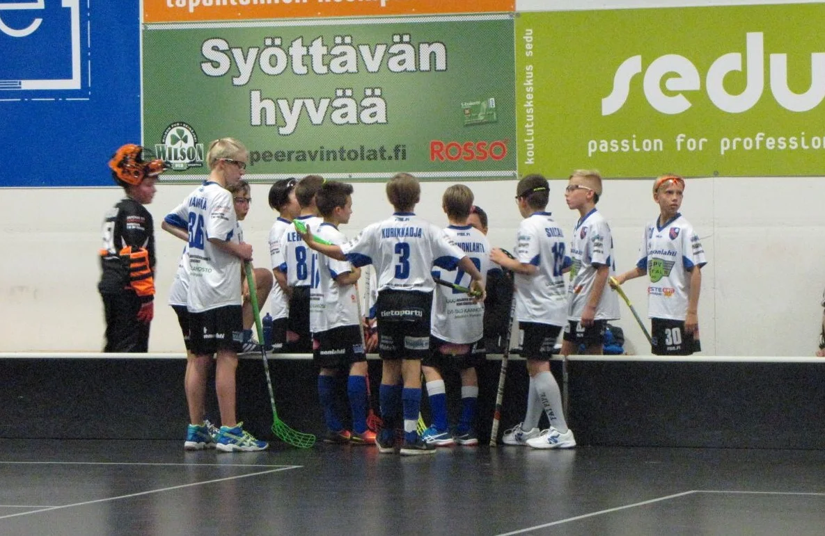 D-poikien salibandyturnaus