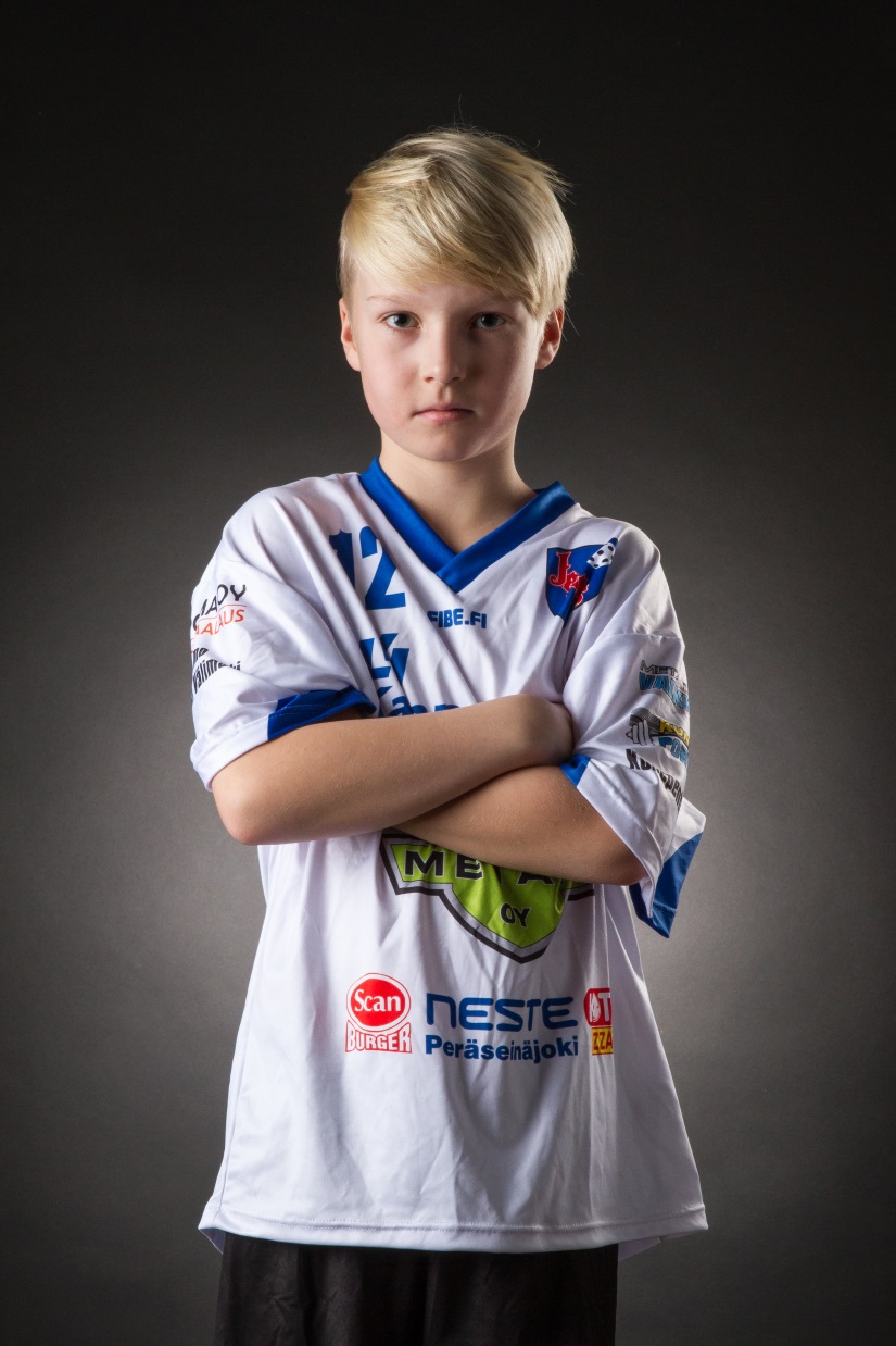 #12 Oskari Manninen
