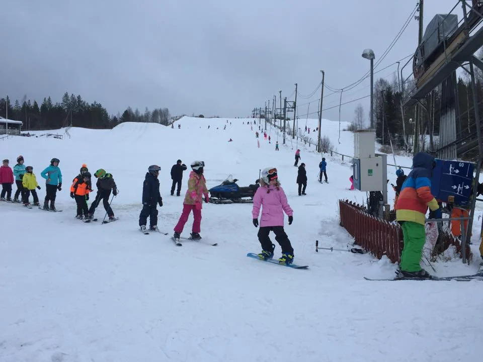 Kiuaskallion laskettelurinne auki
