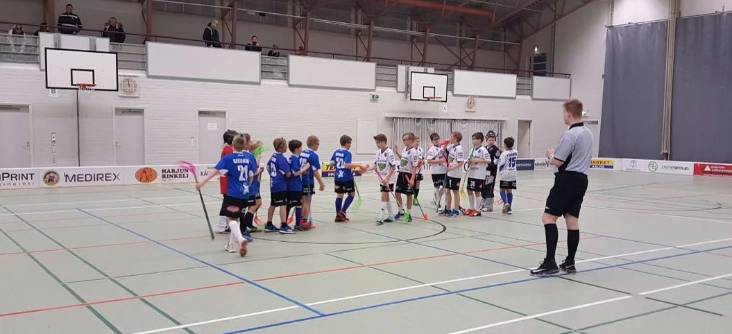 E-pojilla hyvin onnistunut turnausreissu Kälviälle