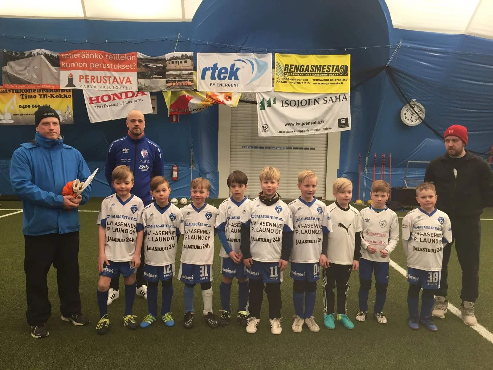 P8 joukkue 3.4.2018.jpg