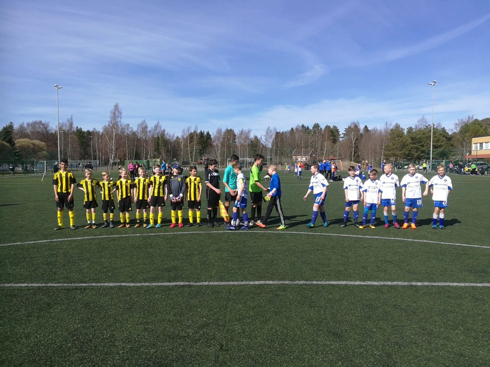 P12 valkoinen avasi sarjakauden 2-7 voitolla!