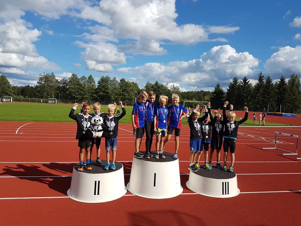 P9 4x400m viestin piirinmestarit (Rasmus Koski, Antero Yli-Peltola, Väinö Keskinen, Waltteri Lehto)