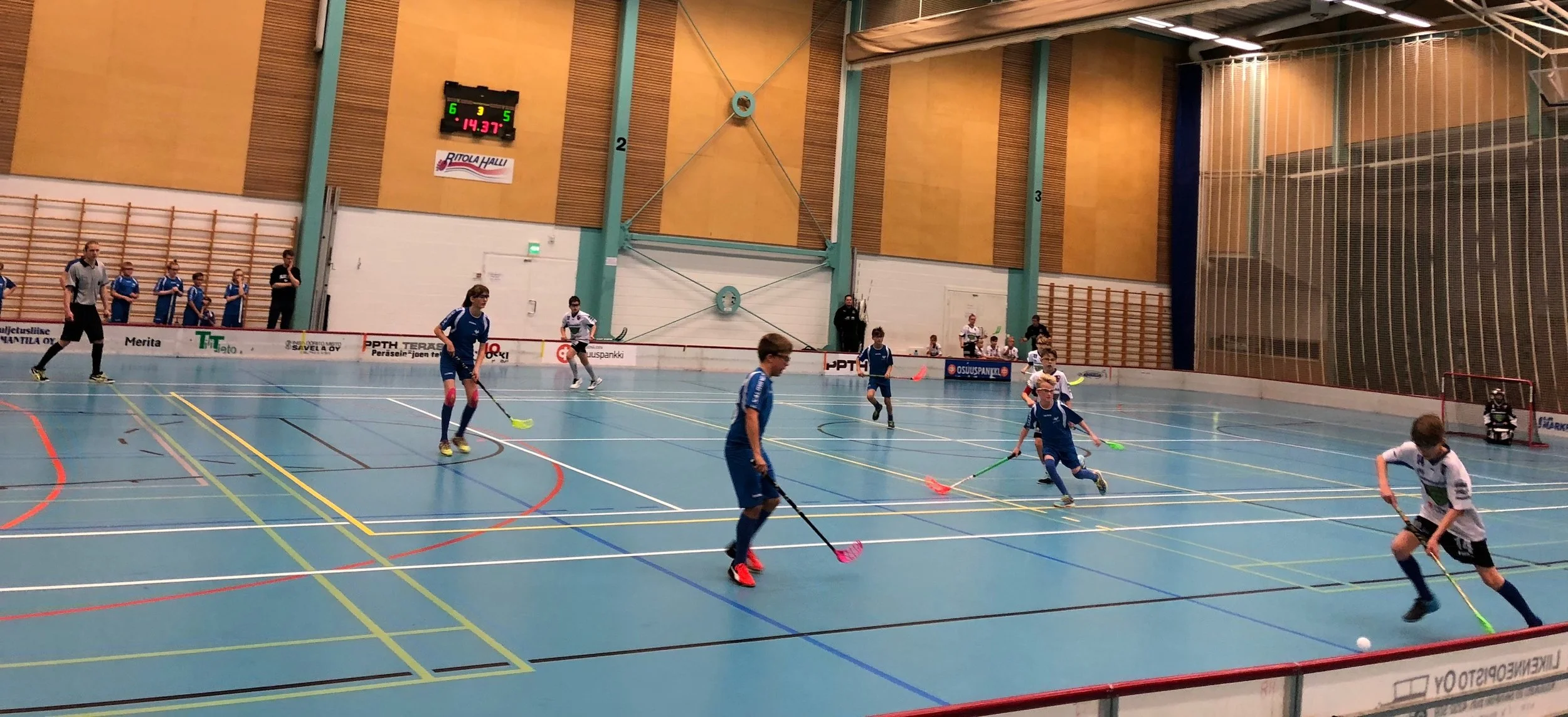 E-poikien salibandykausi alkaa