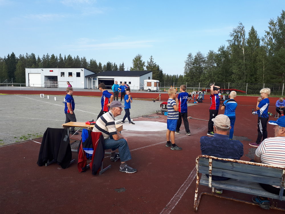 Aikuisurheilijoiden heitto-5-ottelu Jalasjärvellä 14.9.2019