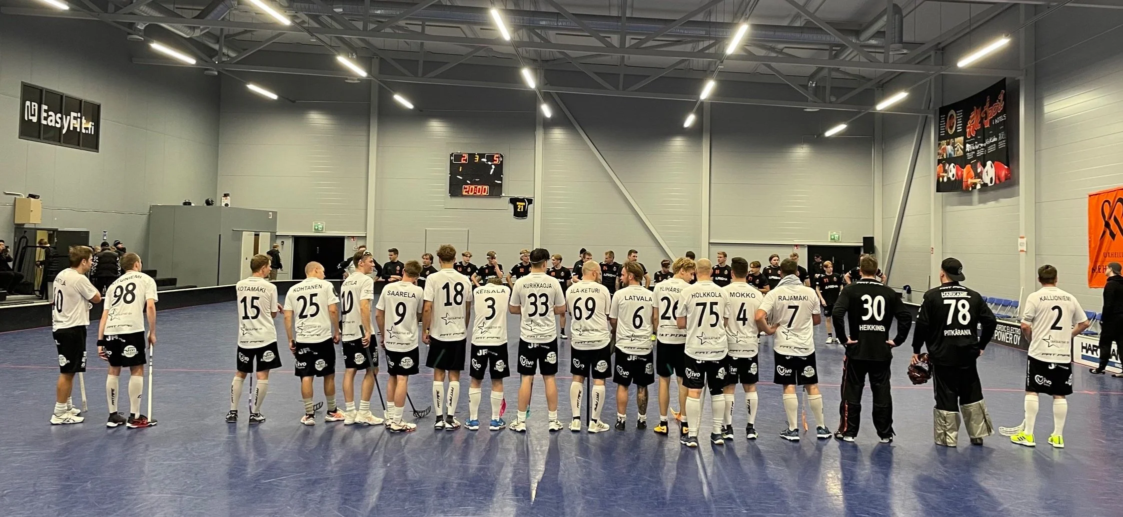 Miehet hakivat voiton OP-Arenalta