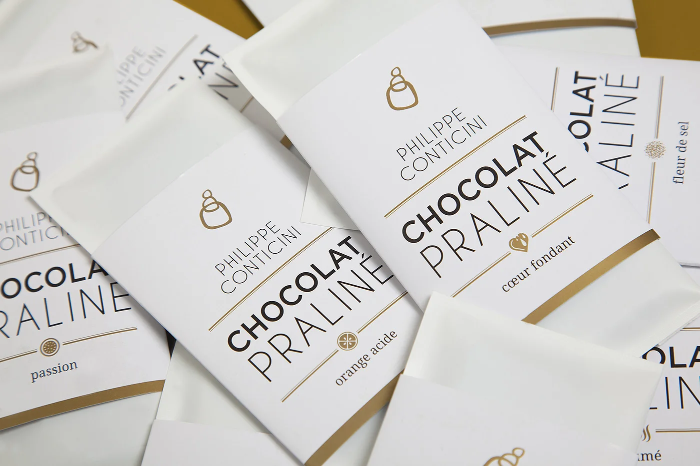 dame-yucca-studio-creation-paris-packaging-graphisme-patisserie-reves-chocolat-praline-jaune-21.jpg
