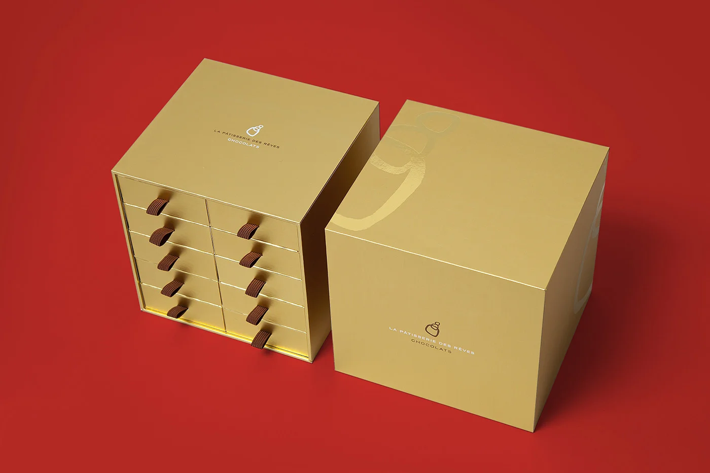 dame-yucca-studio-creation-paris-packaging-graphisme-patisserie-reves-chocolat-praline-rouge-clair-8.jpg