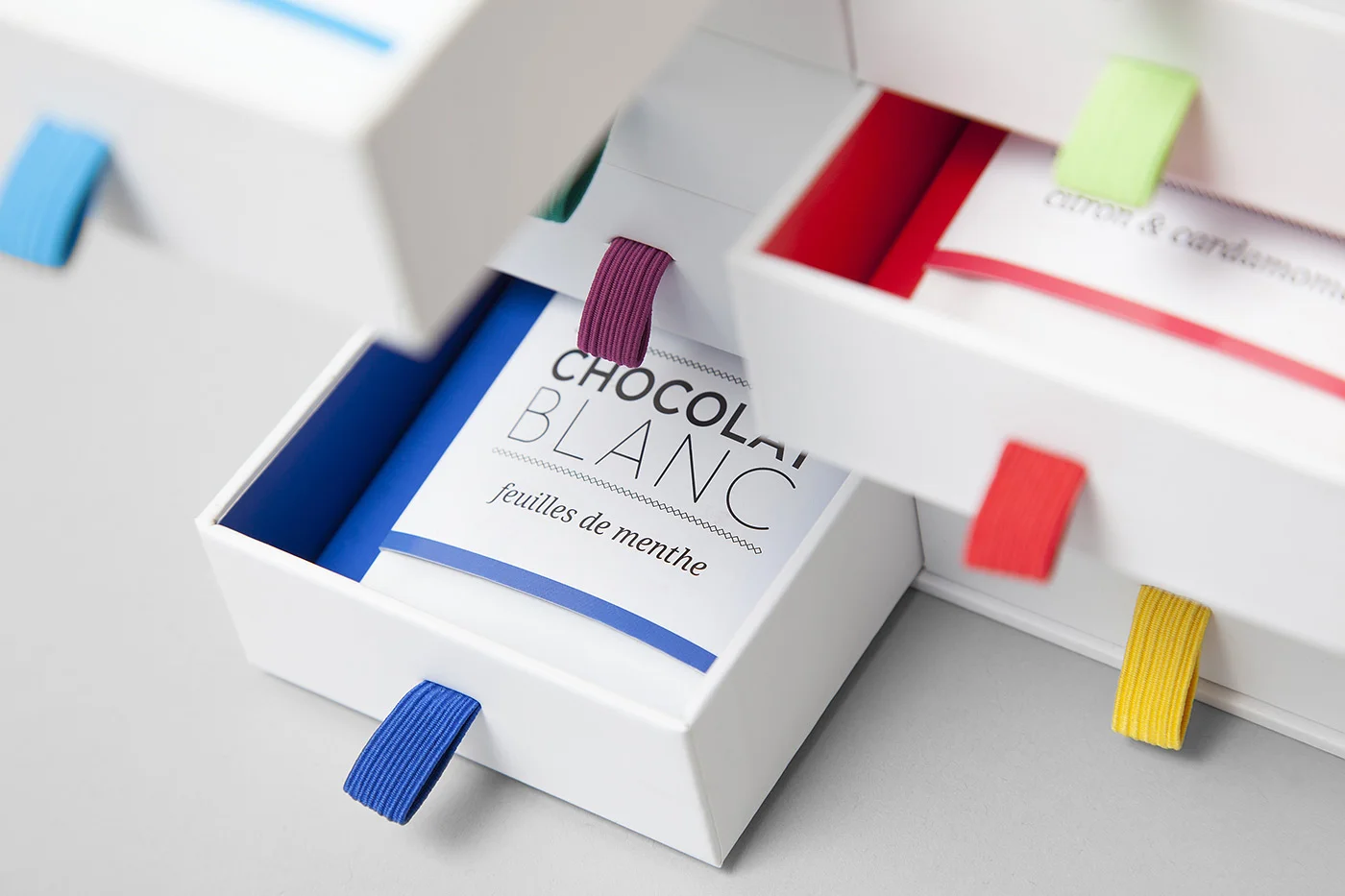 dame-yucca-studio-creation-paris-packaging-graphisme-patisserie-reves-chocolat-blanc-10.jpg