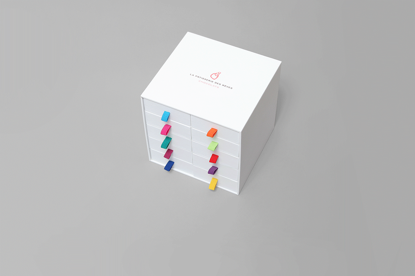 dame-yucca-studio-creation-paris-packaging-graphisme-patisserie-reves-chocolat-blanc-gif-2.gif