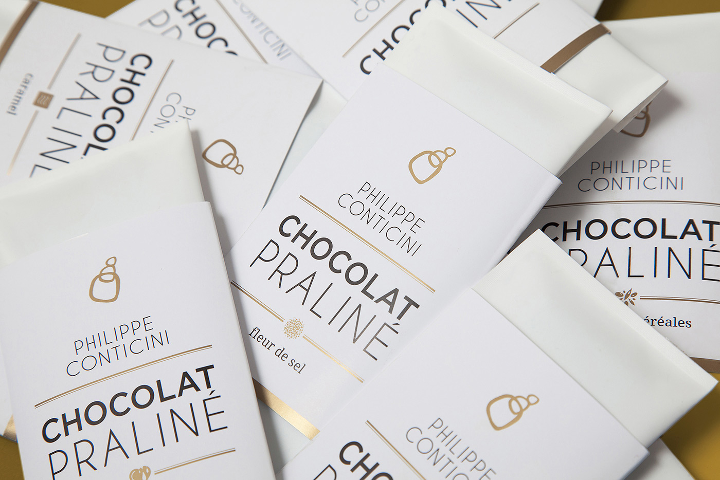dame-yucca-studio-creation-paris-packaging-graphisme-patisserie-reves-chocolat-praline-jaune-22.jpg