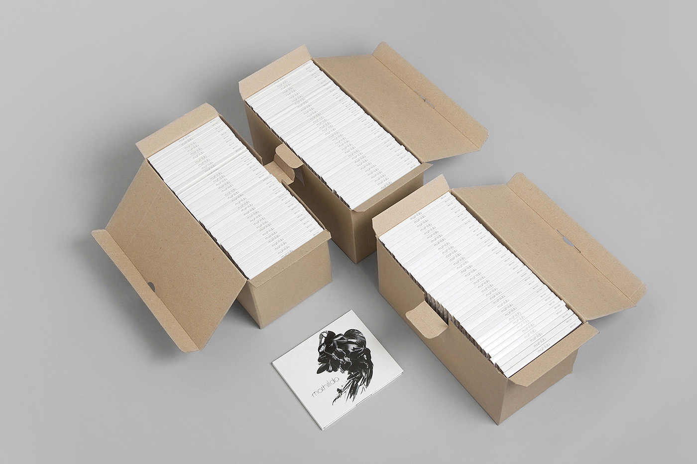dame-yucca-studio-creation-paris-cd-packaging-mathilda-11a.jpg
