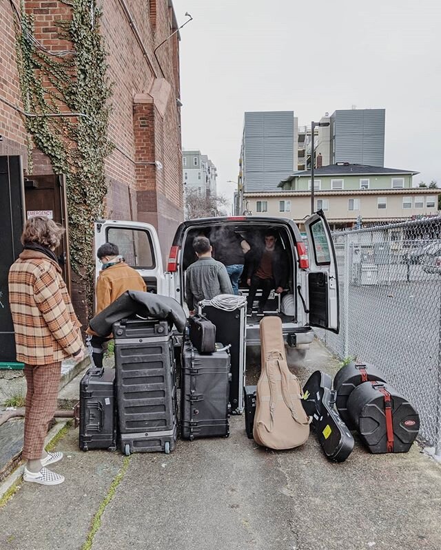 On the road to Redding, CA. Thank to everyone who came to worship with us in Coos Bay last night! Three nights in so far and it's already one of our favourite tours. Tickets for the next shows on our website (link in bio / highlight). #riversandrobot