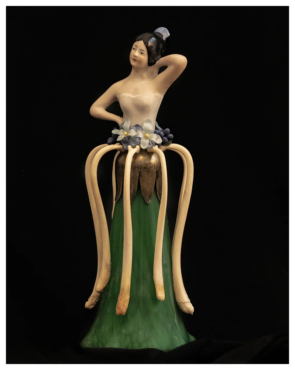 15_Penis-Bone-Dress_Photo_Lill-Ann Chepstow-Lusty_2019.jpg