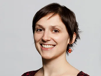 Susanna Cescato Dipl. Physiotherapeutin SRK Kernkompetenzen: Bobath Konzept, Perfetti Konzept, Manuelle Therapie – Maitland Level 1 Übungsprogramme für das Eigentraining gehören immer dazu Sprachen: Italienisch, Französisch, Deutsch, Englisch Telefon 044 400 33 39