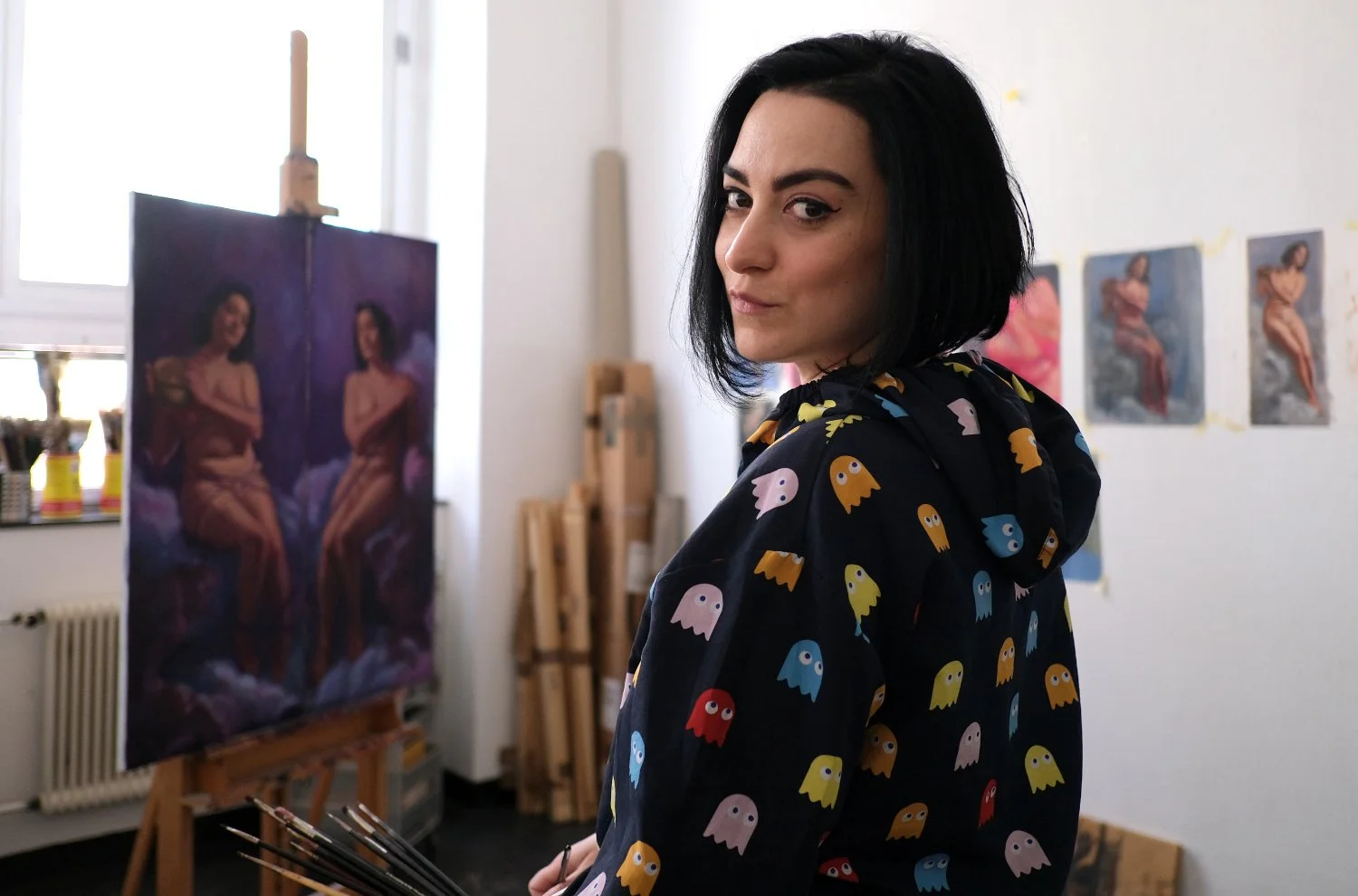 Studio photo of painter Sofia Zuluaha