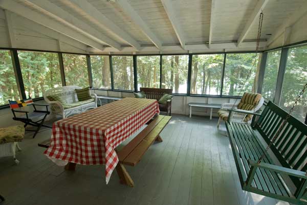 Porch 1.jpg